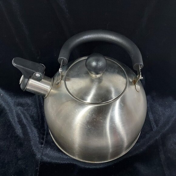 COPCO Whistling Tea Kettle Teapot Shiny Stainless Steel 1.5 Quart Space Saver - Picture 1 of 10